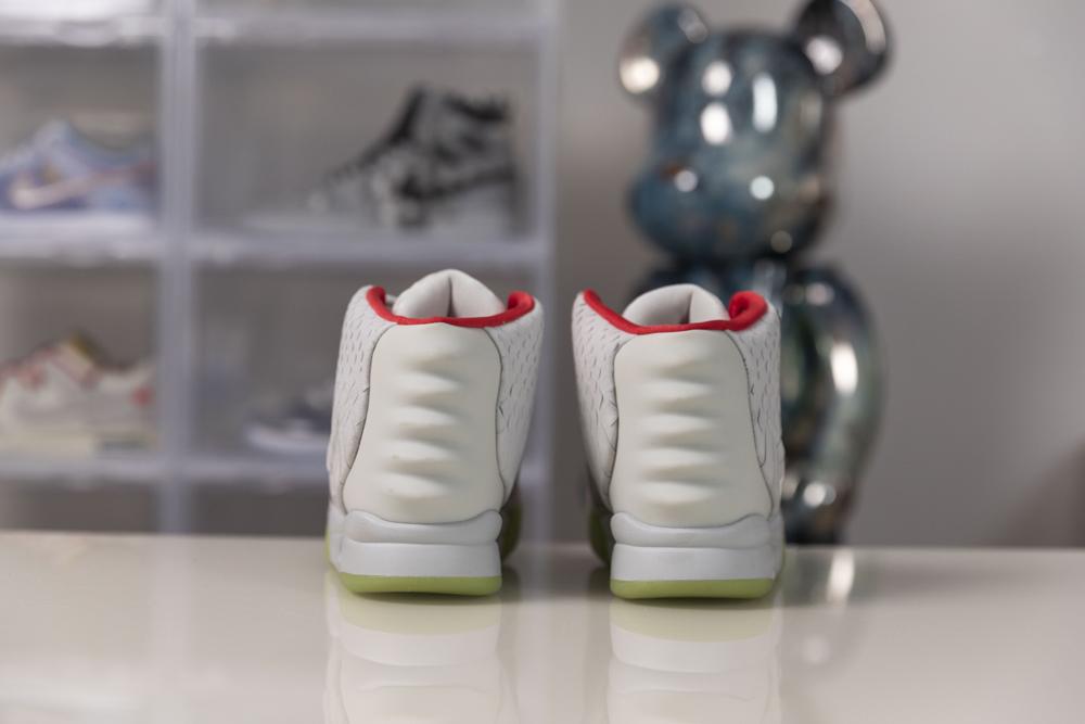 God Air Yeezy 2 Wolf Grey/ Pure Platinum Real materials Limited pairs